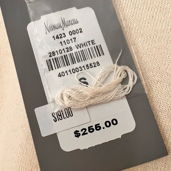 Neiman Marcus Cashmere Collection, flutter sleeve sweater - Picture 4 of 6